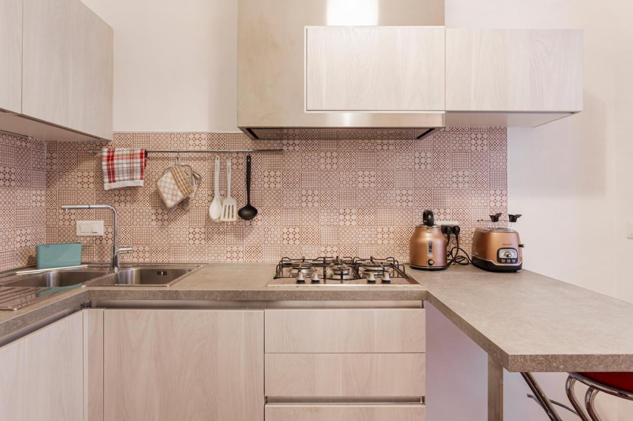 Restayled Chic Apartement- Via Ozieri Μιλάνο Εξωτερικό φωτογραφία